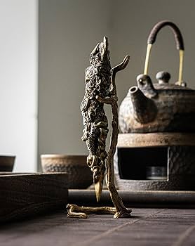 龍と虎の置物 iw-zak-su06_02.jpg